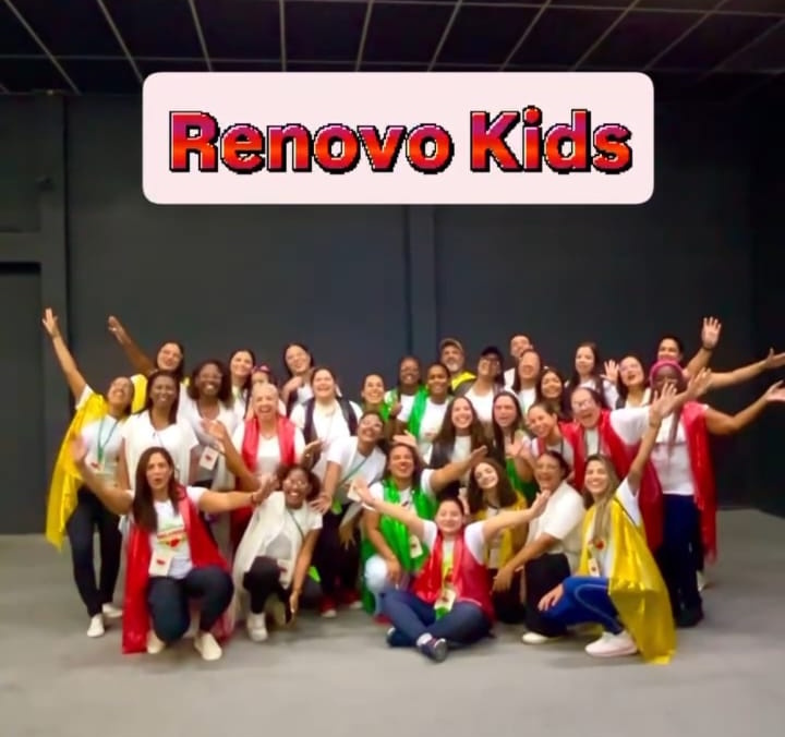 Crianças se divertindo
